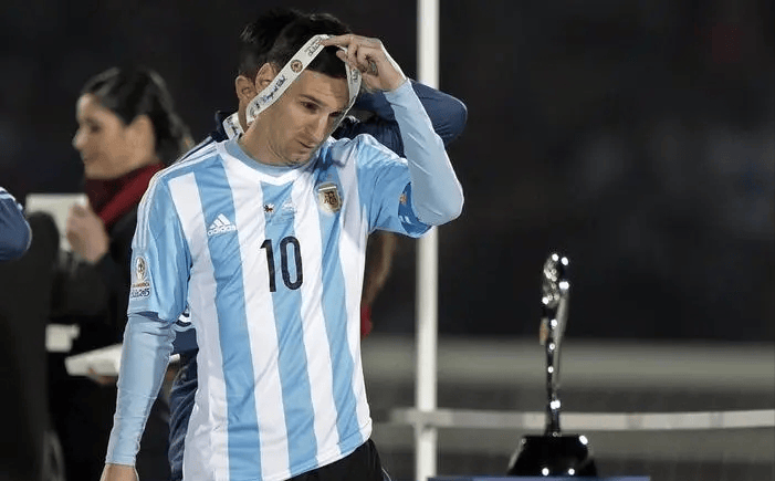 华体会-关于梅西回归赛场，问鼎冠军首场状态亮眼，快船观众沸腾！的信息