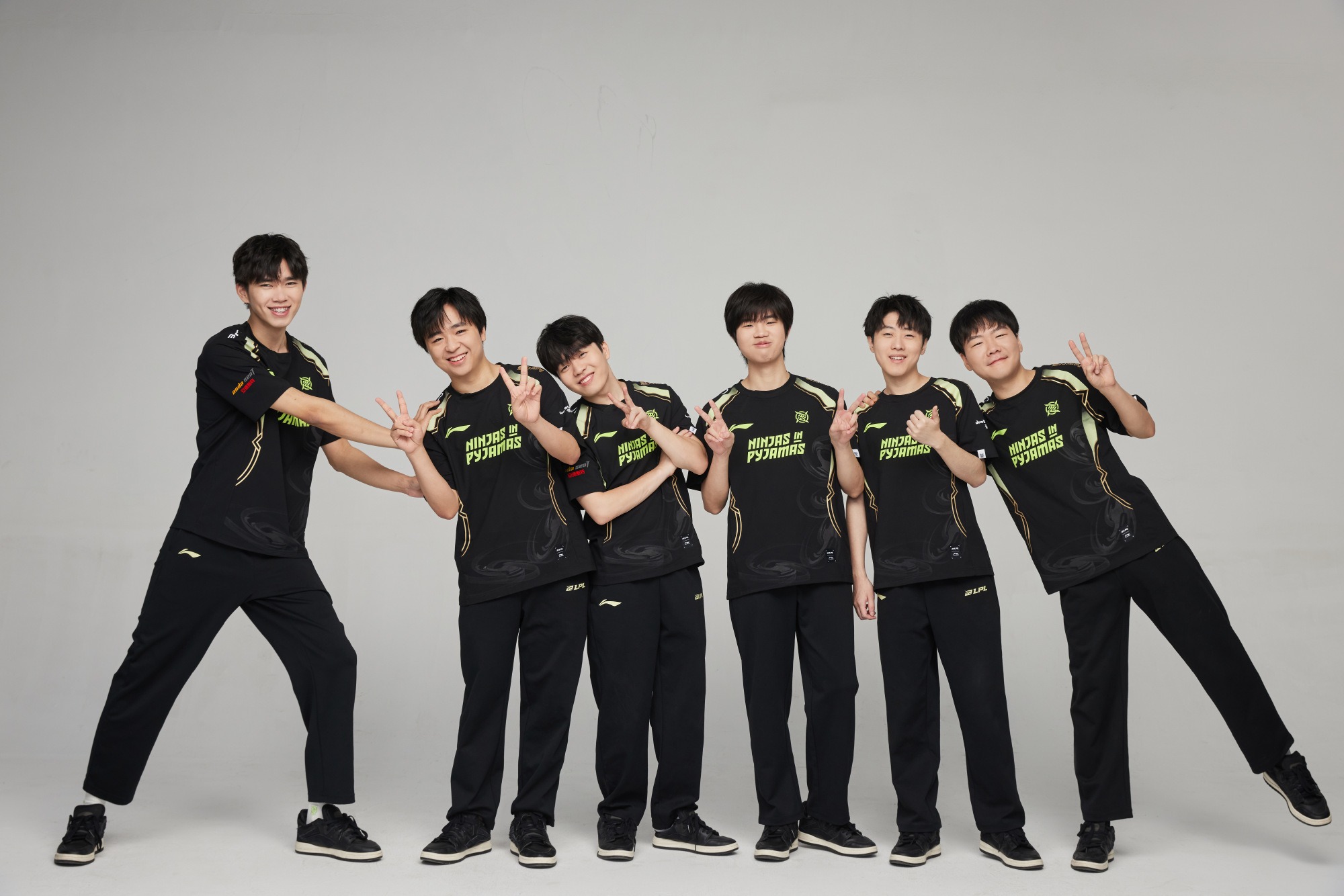 华体会-包含Rookie在TES比赛中绝杀，绝杀引发热议！的词条